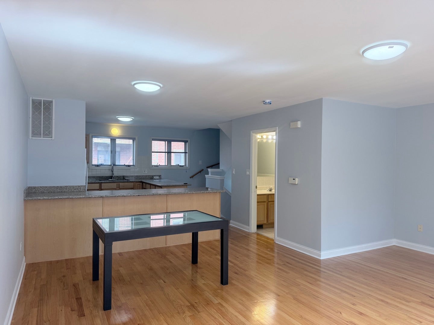 1951 S Wells Street 1