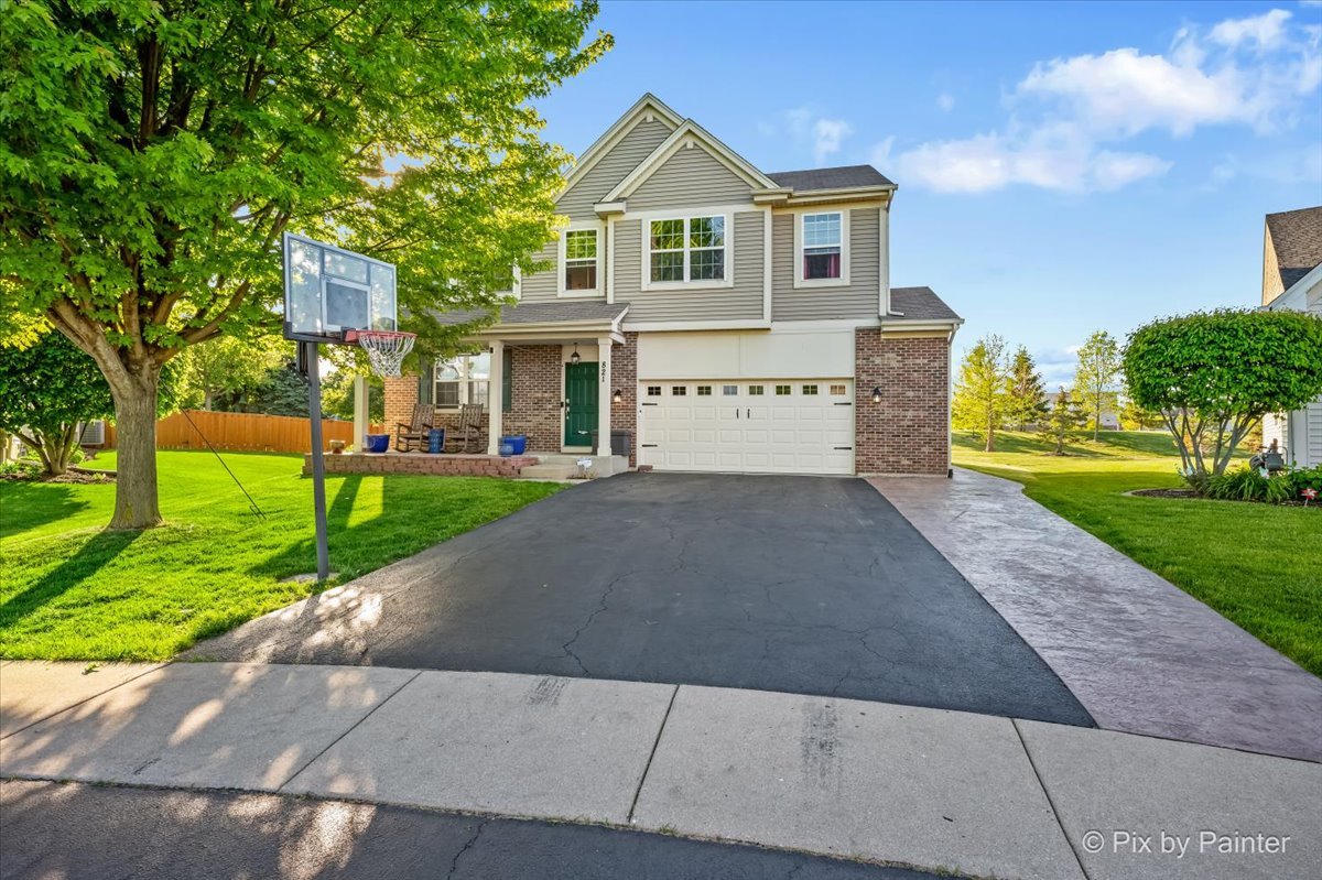 821 Glen Cove Lane