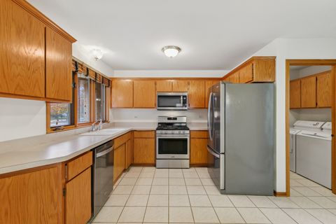 Tiny photo for 8648 Ballycastle Lane, Tinley Park, IL 60487 (MLS # 12521464)