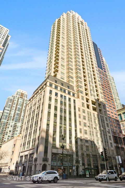 118 E ERIE Street 31F Chicago IL 60611