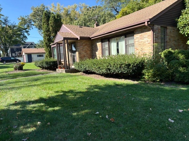 353 E 3rd Street
