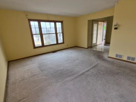 Tiny photo for 3902 Edgewater Drive, Hazel Crest, IL 60429 (MLS # 12585566)