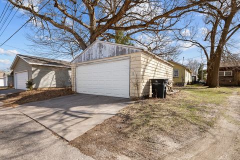 Tiny photo for 2441 21st Avenue, Rock Island, IL 61201 (MLS # 12607925)