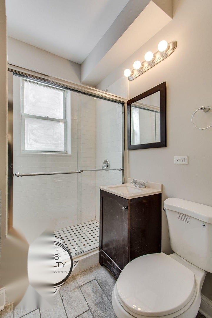836 E 53rd Street 2S