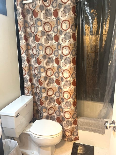 Tiny photo for 1043 S YORK Road #202, Bensenville, IL 60106 (MLS # 12700430)