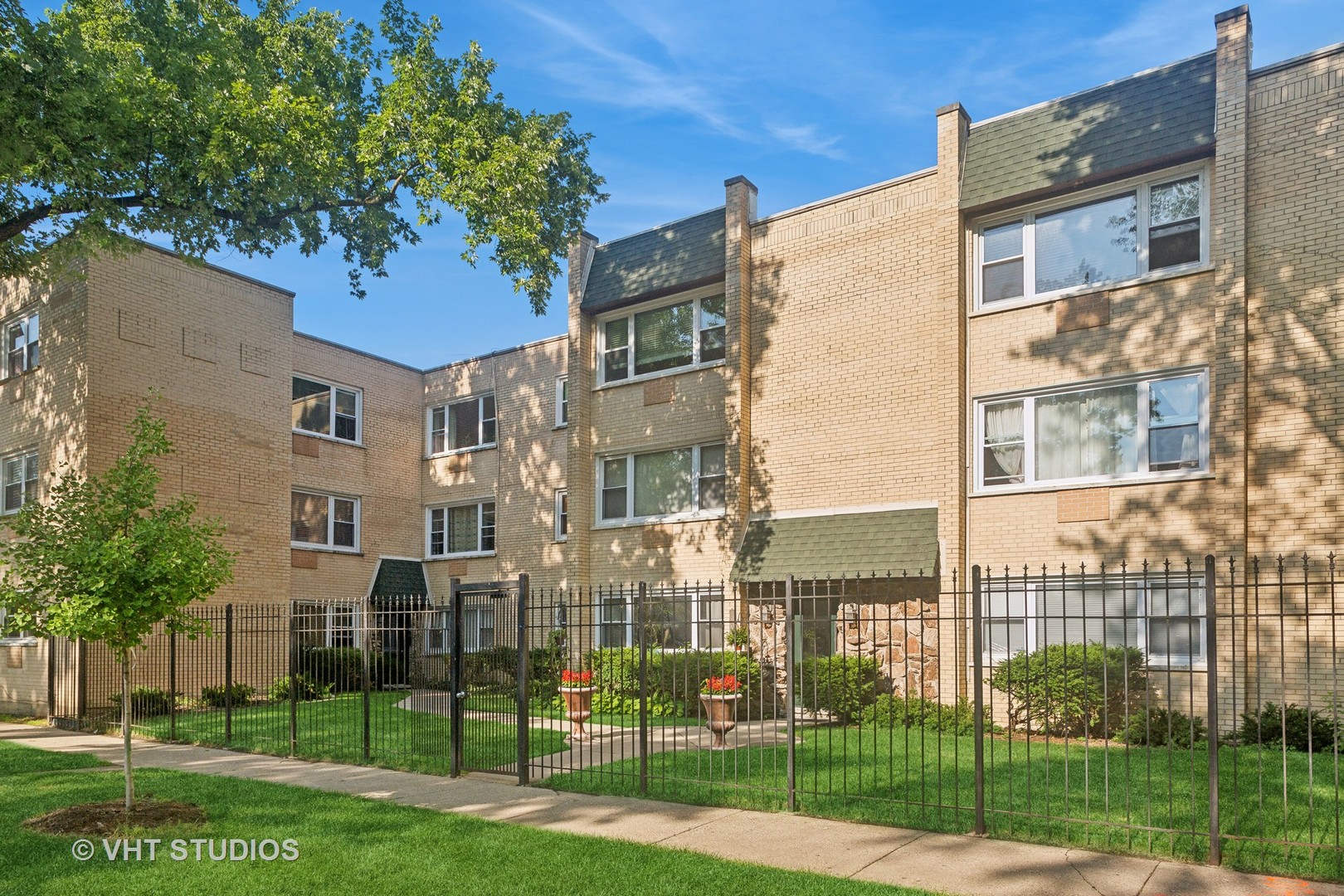 7311 N Ashland Boulevard 2A