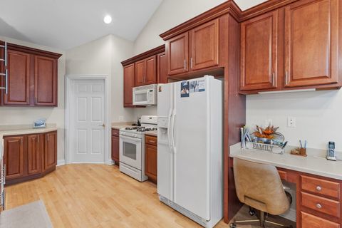 Tiny photo for 722 N NORTHWEST Highway #A, Park Ridge, IL 60068 (MLS # 12488743)