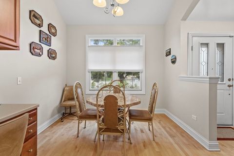Tiny photo for 722 N NORTHWEST Highway #A, Park Ridge, IL 60068 (MLS # 12488743)
