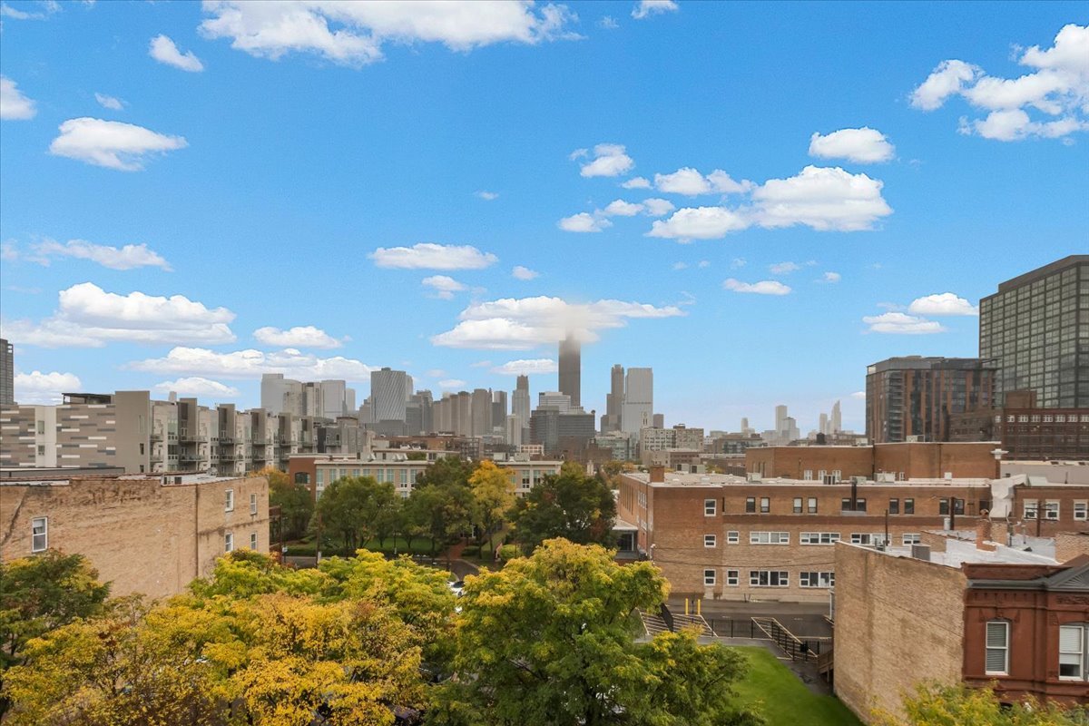 222 S Racine Avenue 408