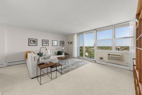 Tiny photo for 33 N Main Street #11A, Lombard, IL 60148 (MLS # 12469073)