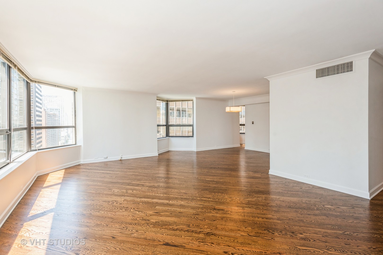 400 E OHIO Street 2001