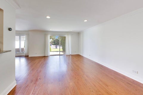 Tiny photo for 520 HUMMINGBIRD Lane, Deerfield, IL 60015 (MLS # 12755062)