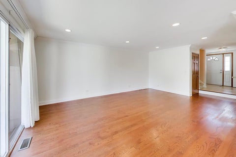 Tiny photo for 520 HUMMINGBIRD Lane, Deerfield, IL 60015 (MLS # 12755062)
