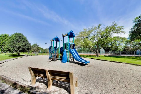 Tiny photo for 520 HUMMINGBIRD Lane, Deerfield, IL 60015 (MLS # 12755062)