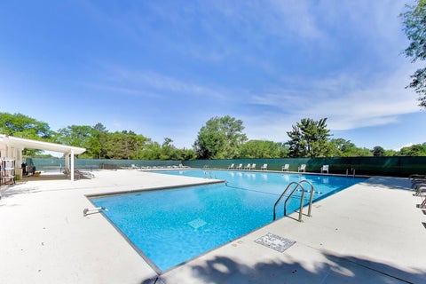 Tiny photo for 520 HUMMINGBIRD Lane, Deerfield, IL 60015 (MLS # 12755062)