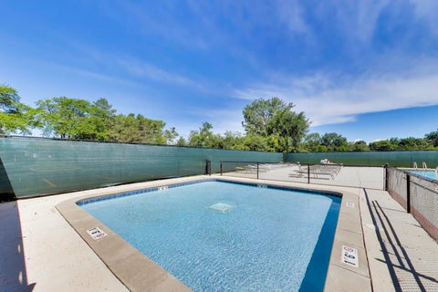Tiny photo for 520 HUMMINGBIRD Lane, Deerfield, IL 60015 (MLS # 12755062)