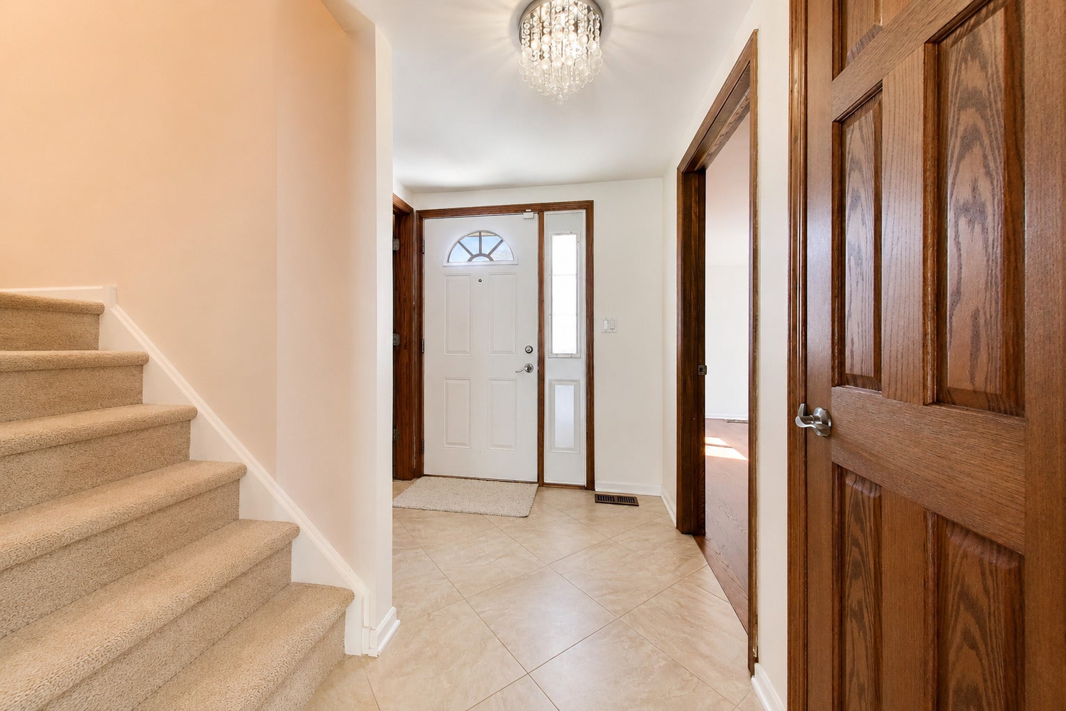 520 HUMMINGBIRD Lane