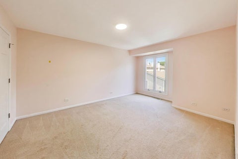 Tiny photo for 520 HUMMINGBIRD Lane, Deerfield, IL 60015 (MLS # 12755062)