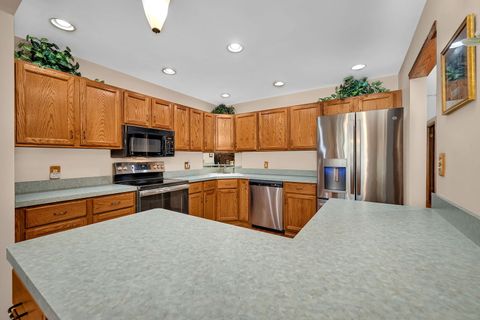 Tiny photo for 1420 Woodbridge Road #3A, Joliet, IL 60436 (MLS # 12641915)