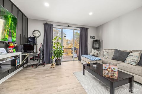 Tiny photo for Algonquin, IL 60102 (MLS # 12511200)