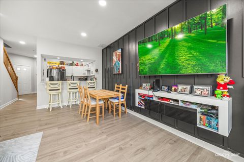 Tiny photo for Algonquin, IL 60102 (MLS # 12511200)