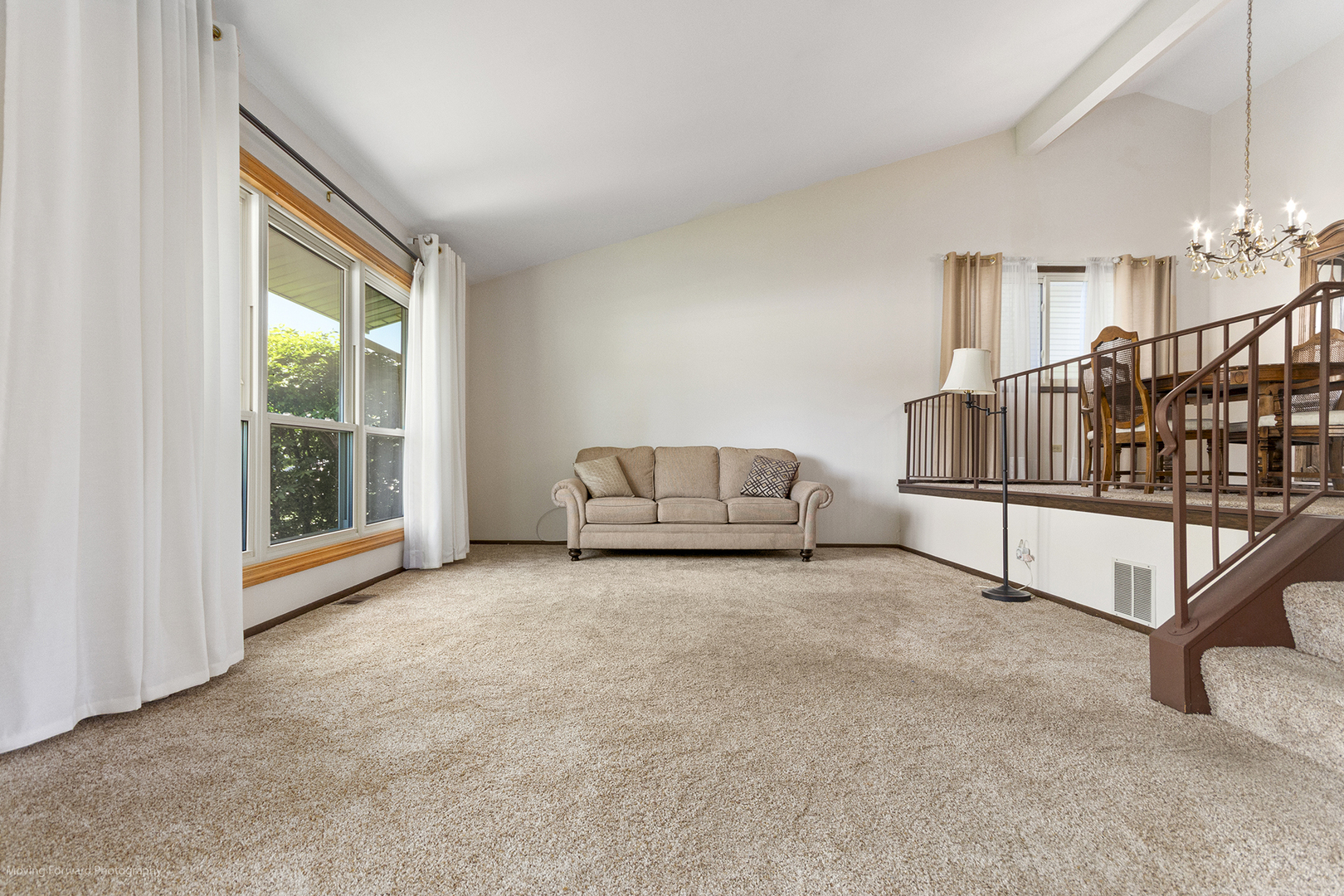 1570 W Goldengate Drive