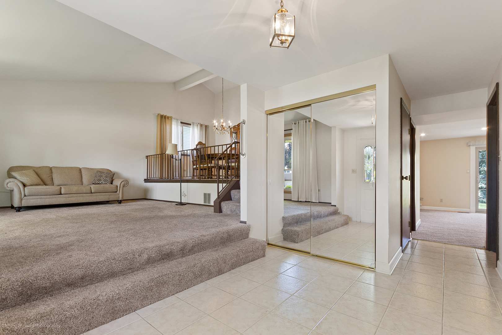 1570 W Goldengate Drive