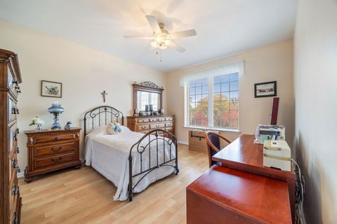 Tiny photo for 3400 Wellington Court #306, Rolling Meadows, IL 60008 (MLS # 12509976)