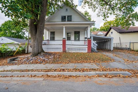 Photo of 503 S E Evans Street, Bloomington, IL 61701 (MLS # 12488673)