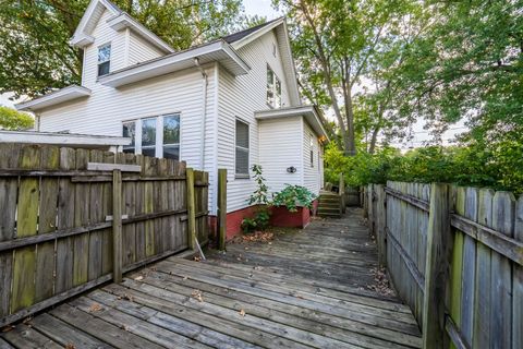 Tiny photo for 503 S E Evans Street, Bloomington, IL 61701 (MLS # 12488673)
