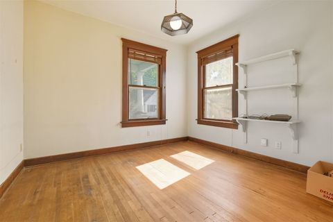 Tiny photo for 503 S E Evans Street, Bloomington, IL 61701 (MLS # 12488673)