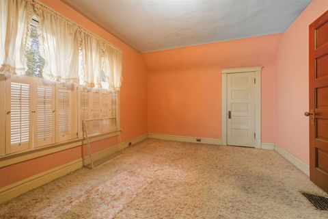 Tiny photo for 503 S E Evans Street, Bloomington, IL 61701 (MLS # 12488673)