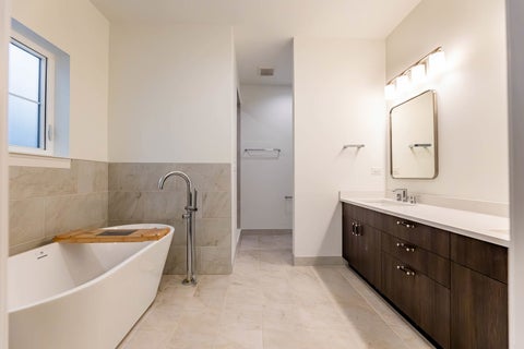 Tiny photo for 2832 W Wilcox Street, Chicago, IL 60612 (MLS # 12775381)