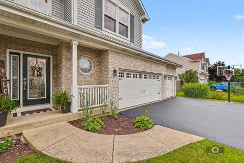 Tiny photo for 437 Raintree Drive, Oswego, IL 60543 (MLS # 12726943)