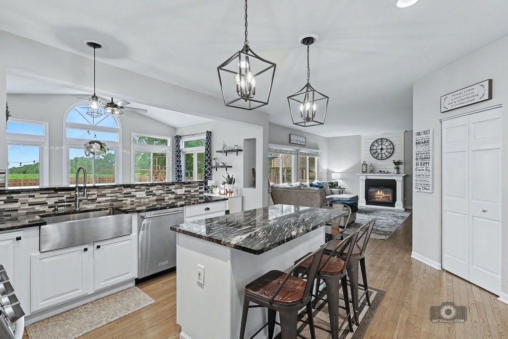437 Raintree Drive