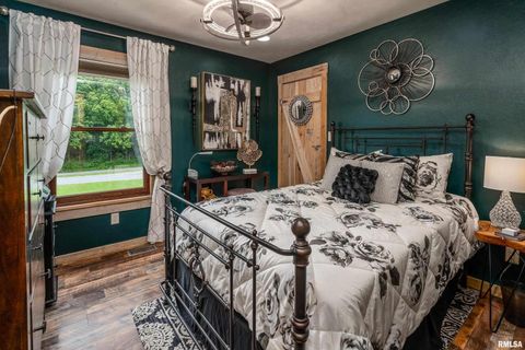 Tiny photo for 1717 MARION Street, Carterville, IL 62918 (MLS # EB457985)