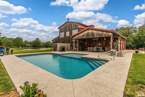 Tiny photo for 1717 MARION Street, Carterville, IL 62918 (MLS # EB457985)