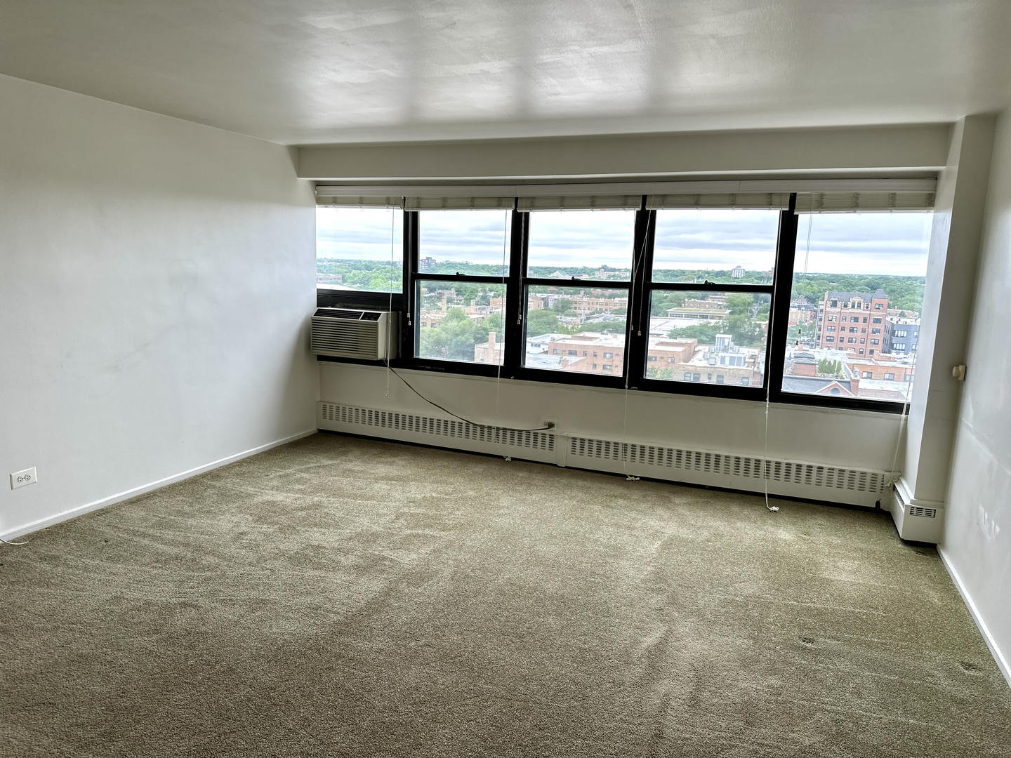 6030 N Sheridan Road 1205