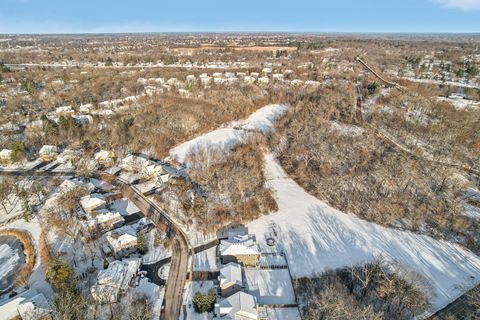 A home in Fox River Grove