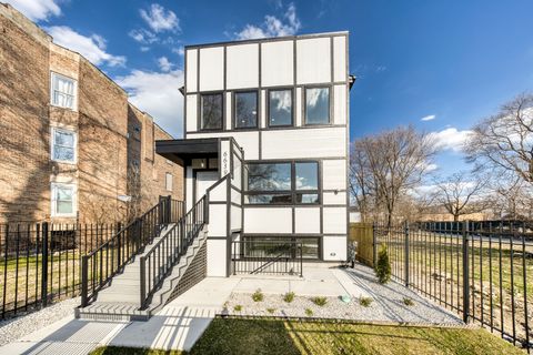 6639 S Langley Avenue Chicago IL 60637