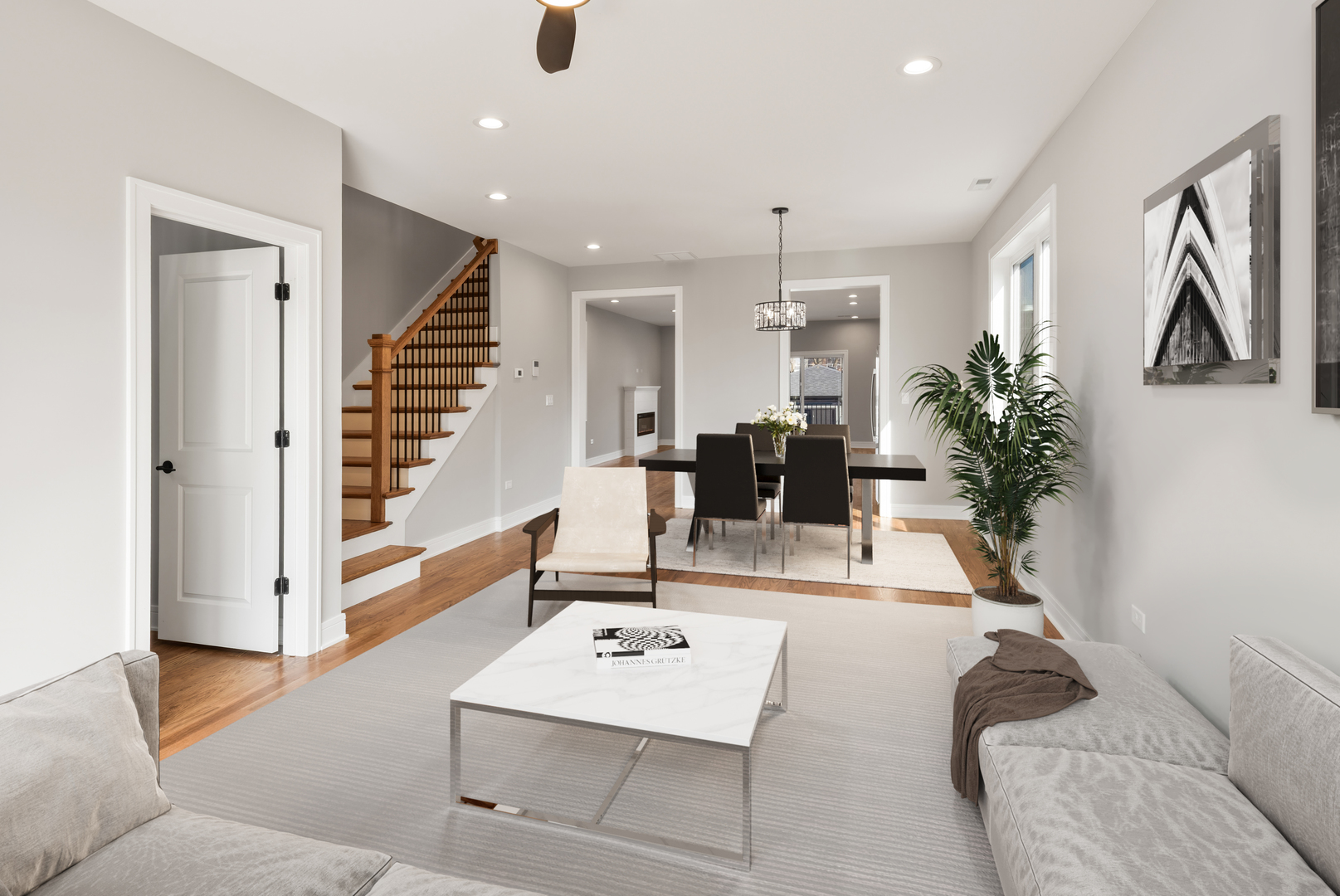 6639 S Langley Avenue