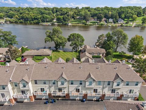 Tiny photo for 420 N Harrison Street, Algonquin, IL 60102 (MLS # 12490705)