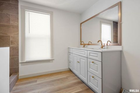 Tiny photo for 1510 S DIVISION Street, Carterville, IL 62918 (MLS # QC4269709)