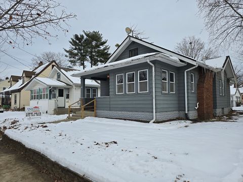 Tiny photo for 2103 N Court Street, Rockford, IL 61103 (MLS # 12534653)