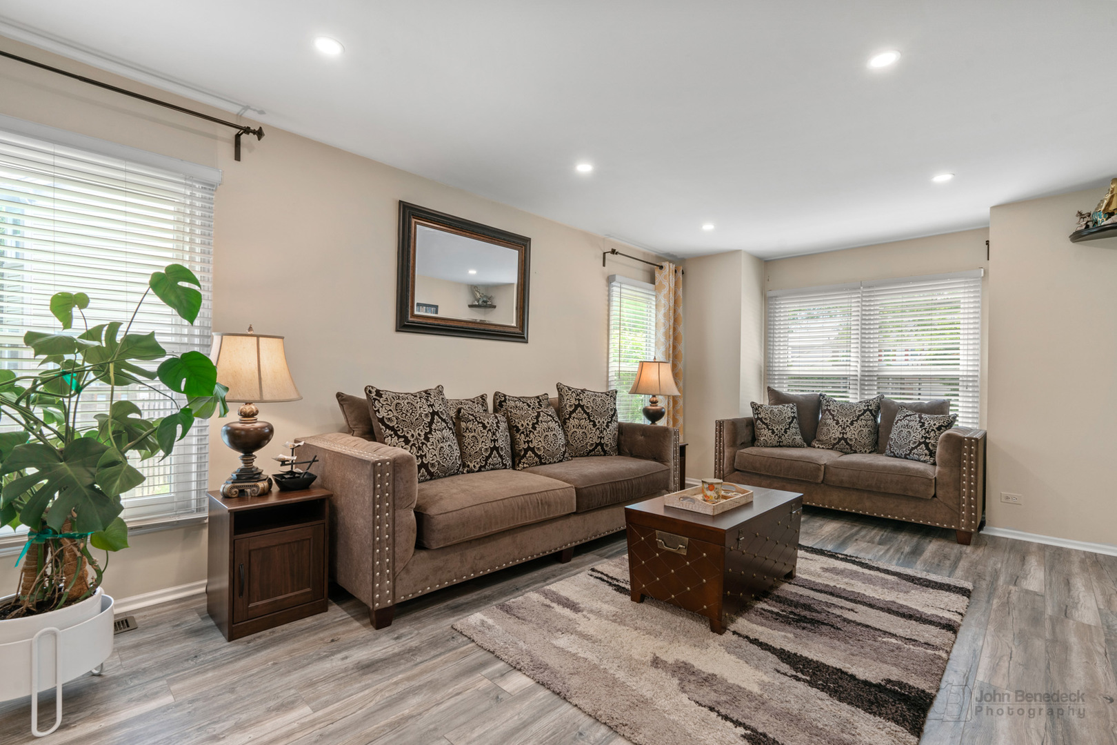 2208 Broadway Lane