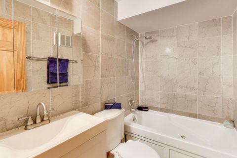 Tiny photo for 9420 Bay Colony Drive #2E, Des Plaines, IL 60016 (MLS # 12519941)