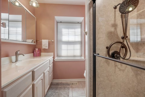 Tiny photo for 642 Burgundy Court #F, Elk Grove Village, IL 60007 (MLS # 12740776)