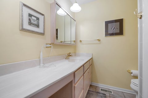 Tiny photo for 642 Burgundy Court #F, Elk Grove Village, IL 60007 (MLS # 12740776)