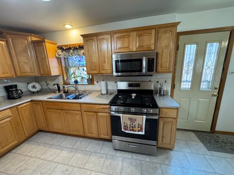 Tiny photo for 11117 S Avenue L, Chicago, IL 60617 (MLS # 12550681)