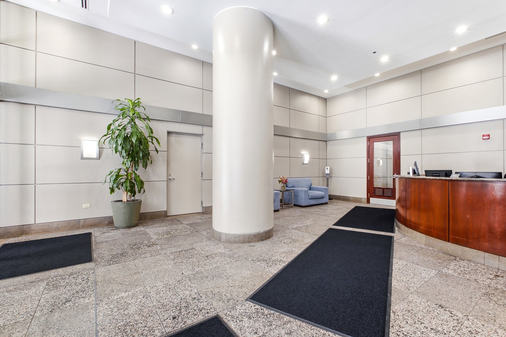 600 N Dearborn Street 1501